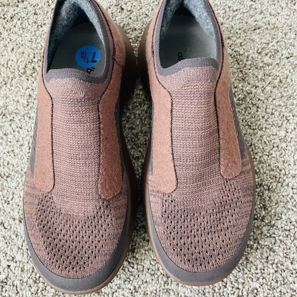 Allbirds Brown Boty Reverse Dasher Sneaker NWOT - Picture 2 of 6